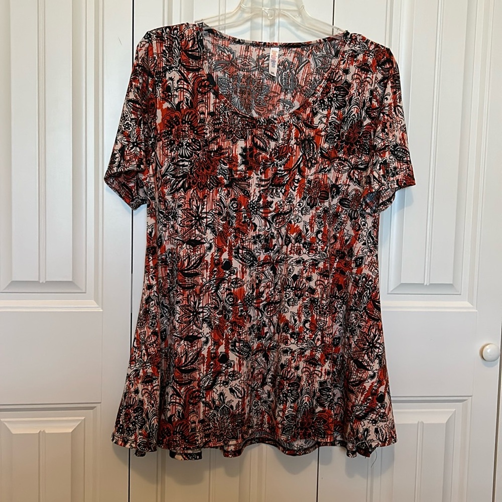 LuLaRoe Blouse Plus 2X